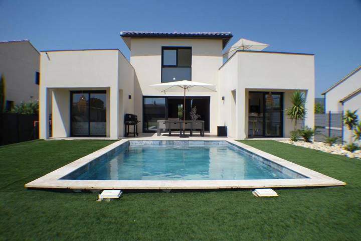 Location de vacances pour 6 personnes, avec piscine ainsi que jardin et vue à Blauvac - 4