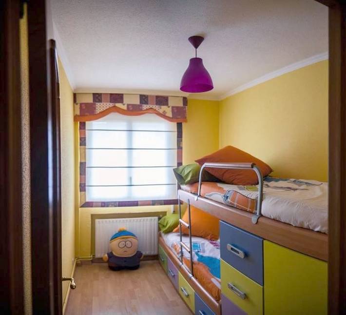 Ferienwohnung für 8 Personen, mit Balkon und Terrasse sowie Garten und Pool