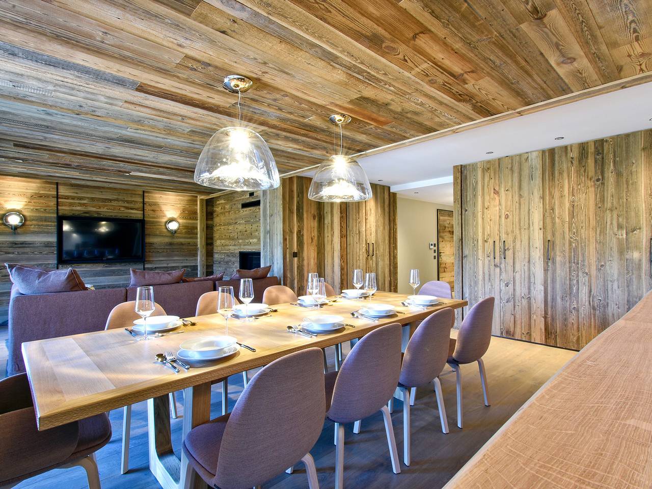 Ganze Wohnung, Ski-in-Ski-out Apartment mit Concierge in Méribel in Les Allues, Vanoise-Massiv