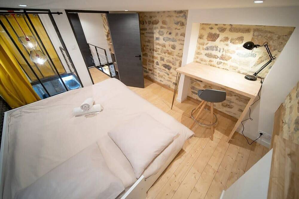 Appartamento intero, 🏠 Spacious Loft in La Guillotière | 2 Bedrooms | Lyon 7 in Lione, Lione e dintorni