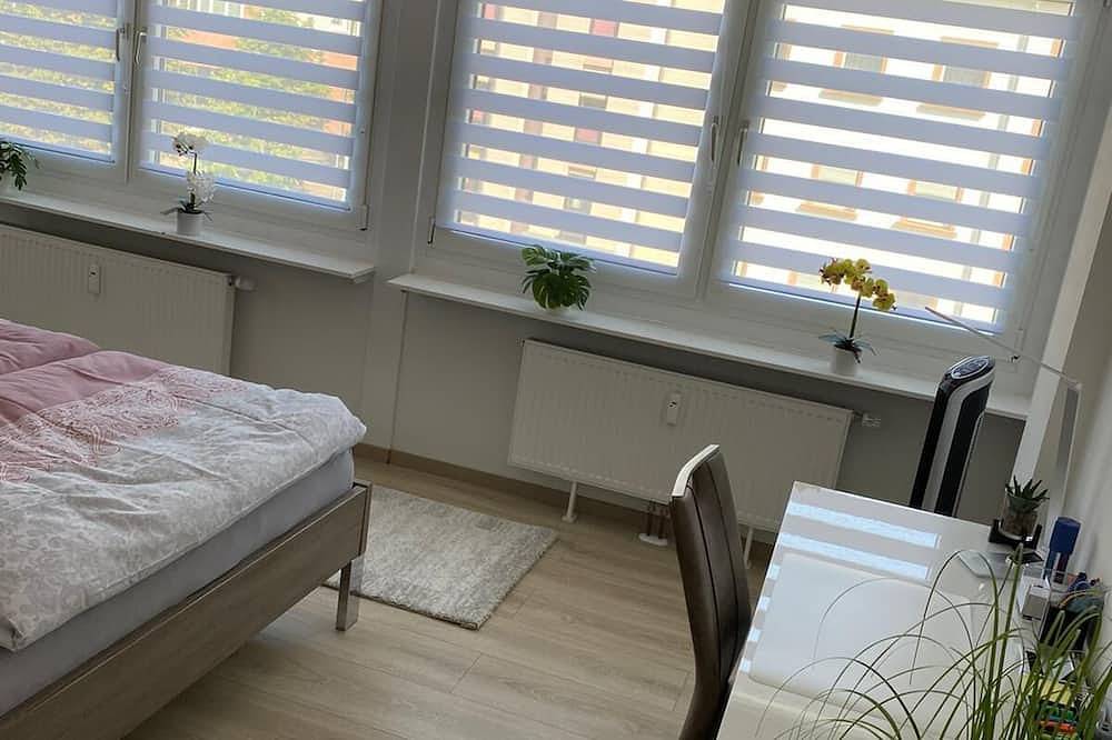 Ganze Wohnung, Kl37: Stunning High-End 2Br in Kaiserslautern City with Ac + Prime Location in Kaiserslautern, Saar-Nahe-Bergland