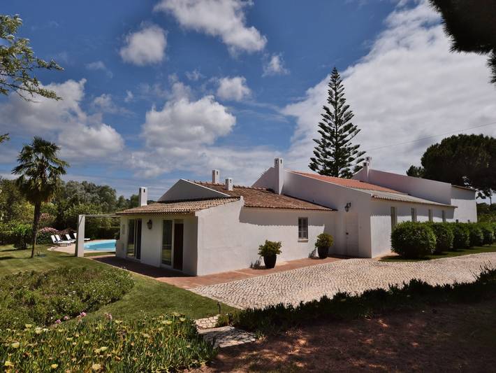 Casa de férias para 8 pessoas, com piscina e jardim em Lagos
