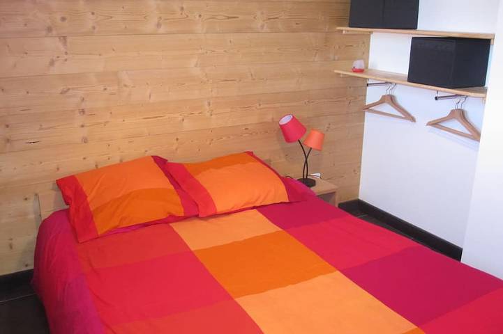 Gîte pour 4 personnes, avec Terrasse et Jardin à La Pesse - 2