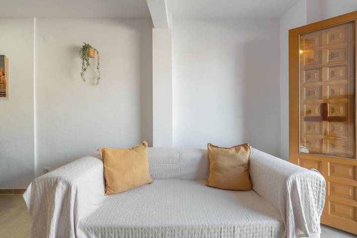 Appartamento intero, Appartamento 'Mar y Muralla' con vista mare, Wi-Fi e aria condizionata in La Vila Joiosa, Costa Blanca