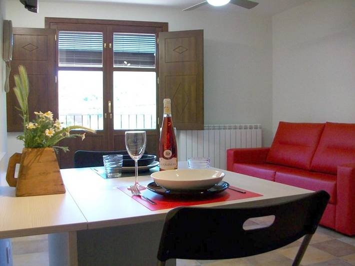 Casa rural para 2 personas, con terraza en Somontano de Barbastro - 2