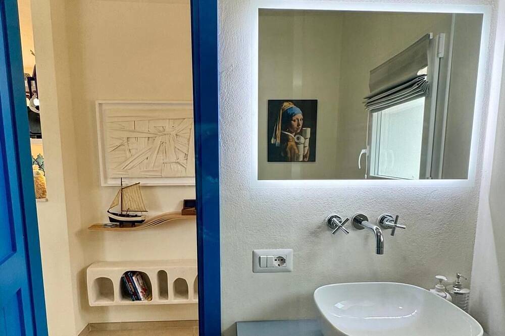 Ganze Wohnung, \"la dolce vita\" sea view Baja Sardinia a few steps from the beach in Baja Sardinia, Arzachena