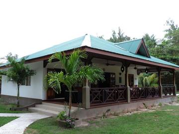 Maison d’hôte pour 2 personnes, avec jardin et vue dans La Digue