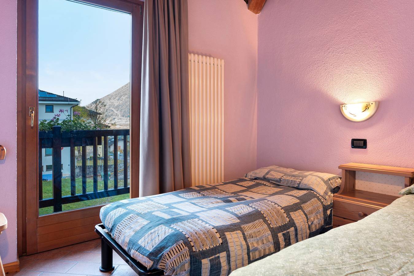 Zimmer 'Locanda San Martino Camera 1' mit Bergblick in Cavizzana, Brentagruppe