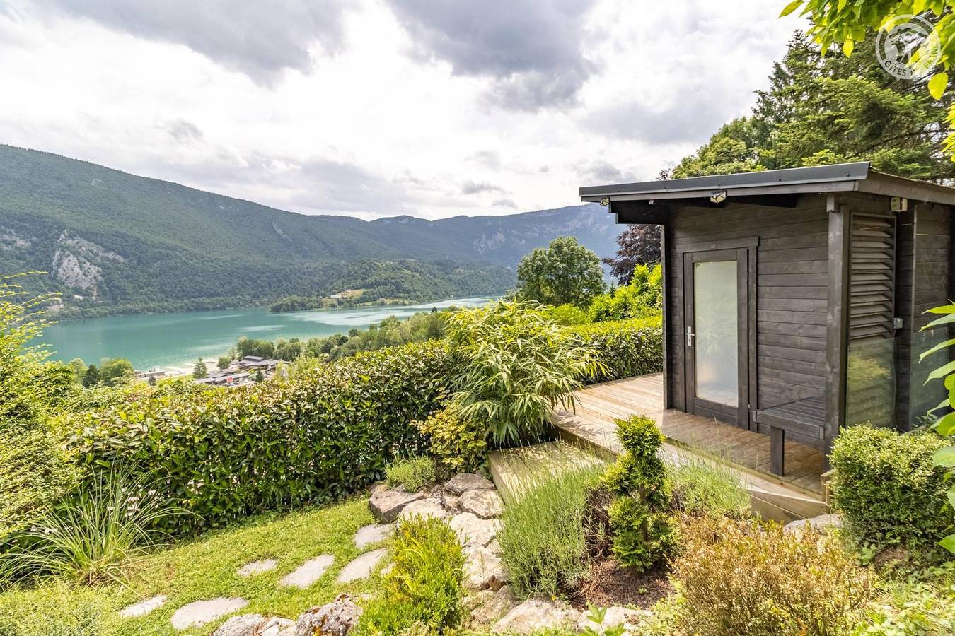 Aux Logis Du Lac in Novalaise, Chambéry region