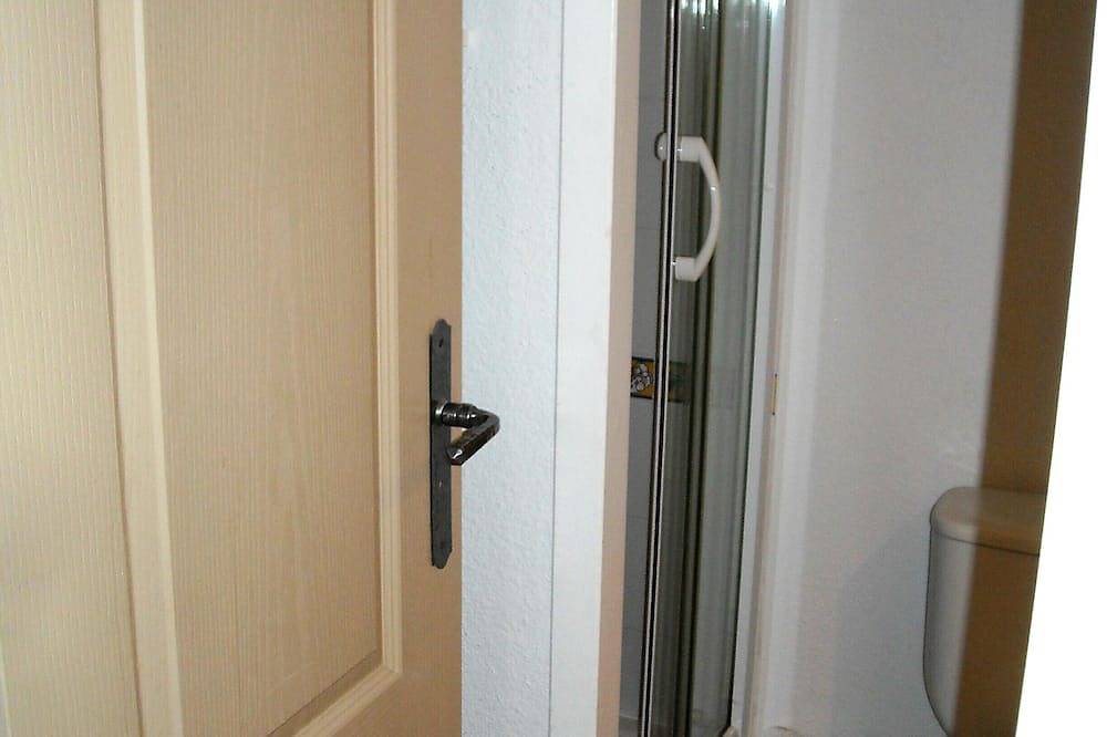 Entire apartment, T beautiful app-corniche Basque, 300 m'Ocean, equipment. complete, Urrugne, Hendaye in Urrugne, Bayonne region