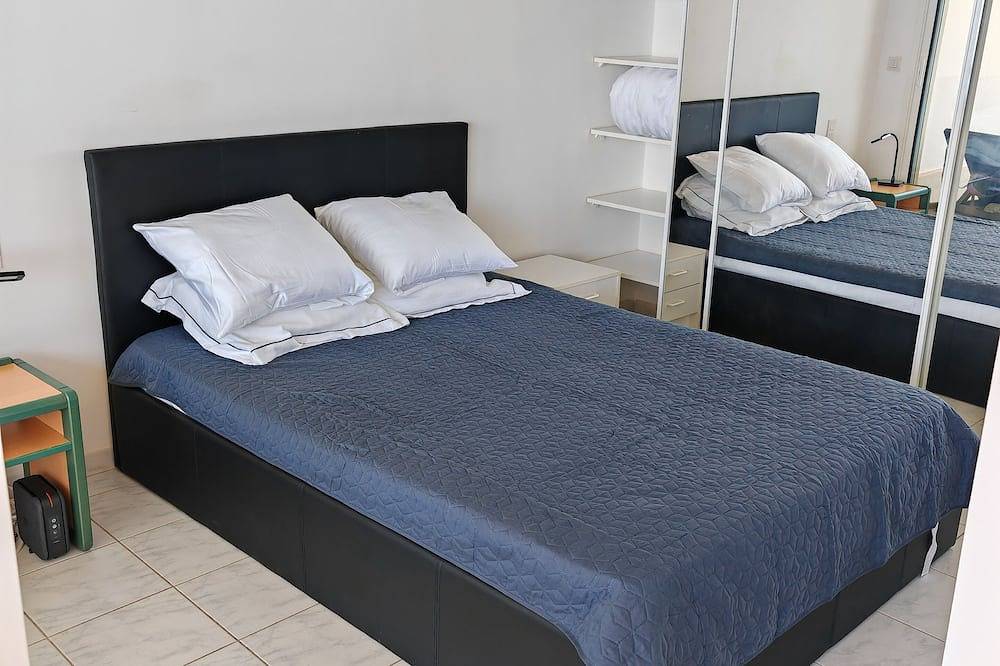 Ganze Wohnung, Près du Port de Plaisance de Santa Severa - Cap Corse, Appartement T2 à Louer in Luri, Cap Corse