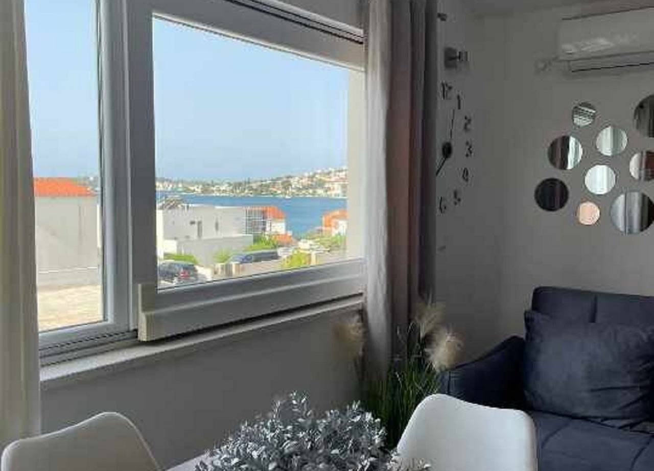 Entire apartment, Apartments J&M 2- One Bedroom Apartment with Sea View in Rogoznica, Šibenik-Knin