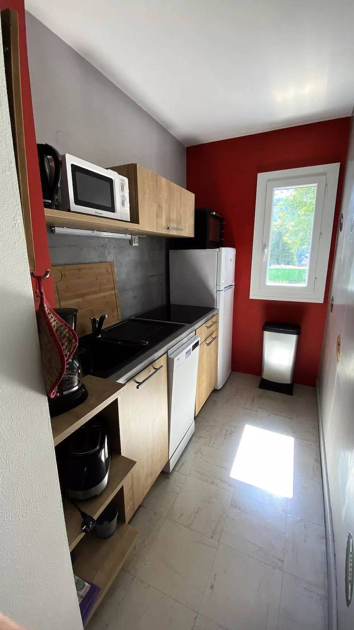 Gîte pour 8 personnes, avec balcon à Laveissière - 2