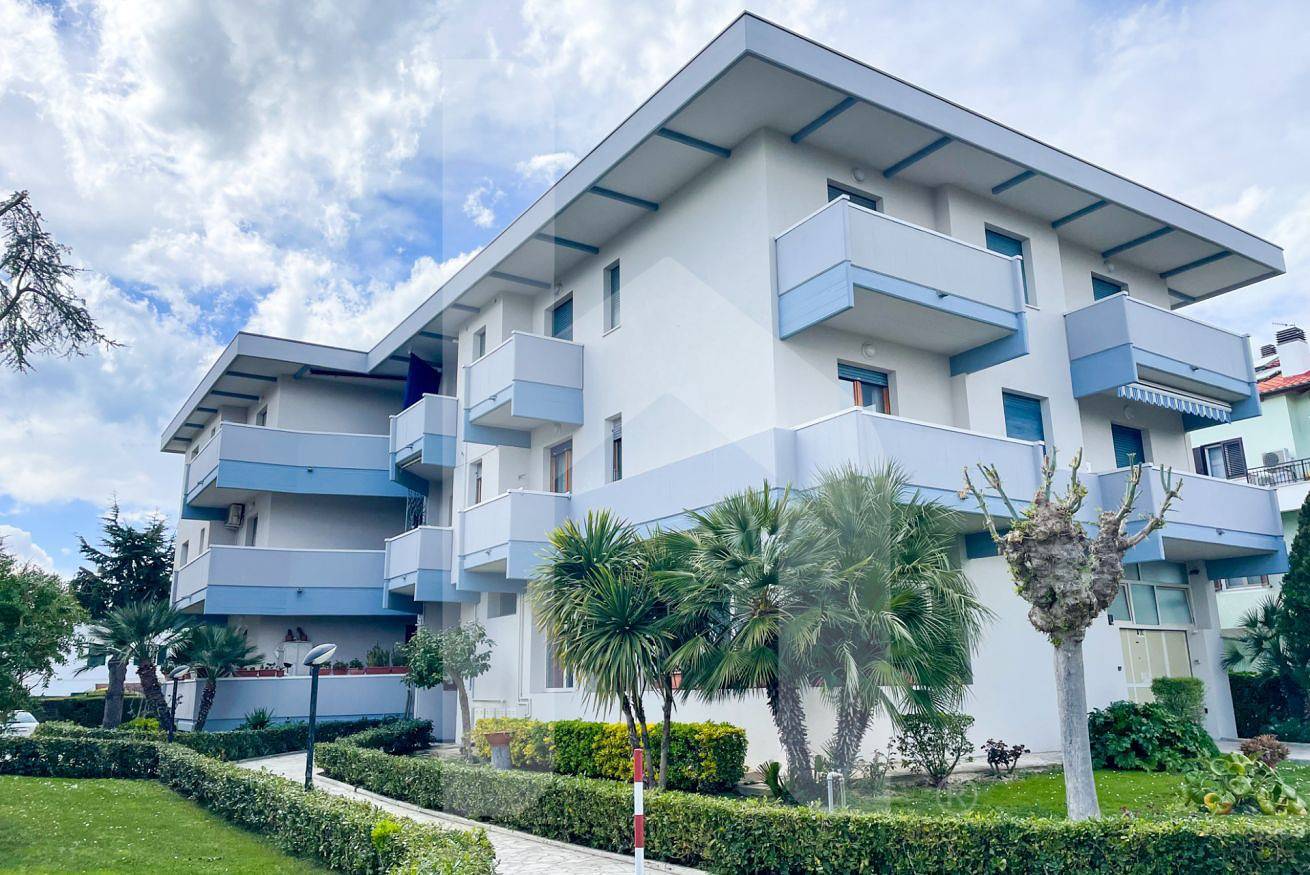 Apartamento entero, Residencia Pioppeto - Apartamento de tres habitaciones, Scerne in Scerne, Costa Adriatica Abruzzo
