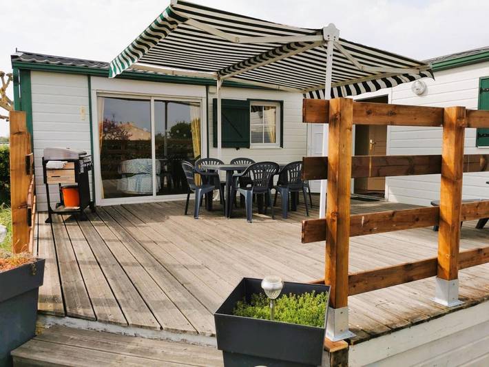 Location de vacances pour 5 personnes, avec jardin ainsi que terrasse et piscine, animaux acceptés à Brem-sur-Mer - 2