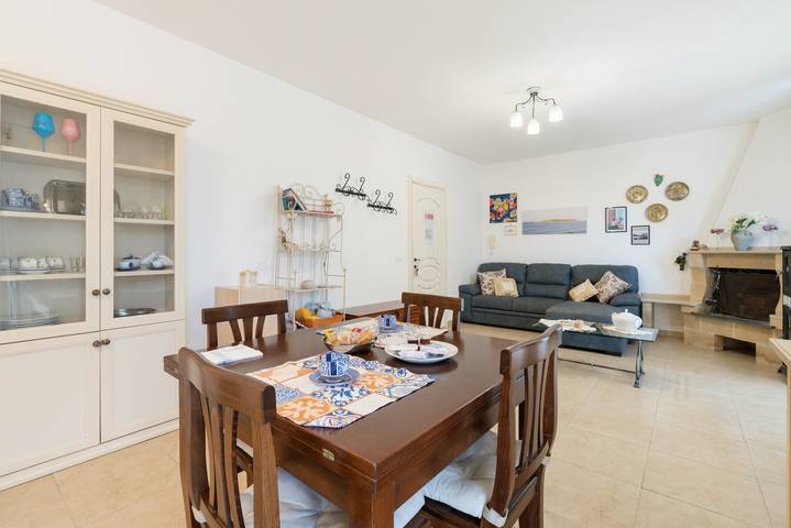 Hel lägenhet, 'Casa Venere' Apartment with Balcony and Air Conditioning in Pachino, Syrakusa provins