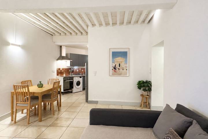 Gîte pour 2 personnes, avec terrasse, animaux acceptés à Nîmes - 2