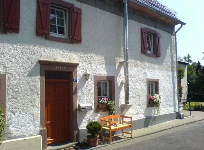 Ferienhaus für 8 Personen, mit Terrasse und Ausblick in Blankenheim