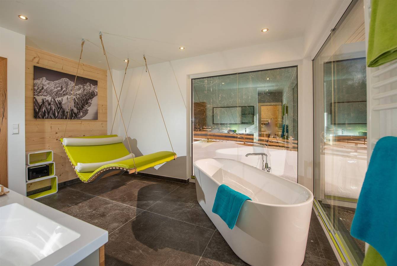 Ganze Ferienwohnung, Appartement, 2 Schlafräume, Dusche und Badewanne in Ramsau am Dachstein, Schladming-Dachstein