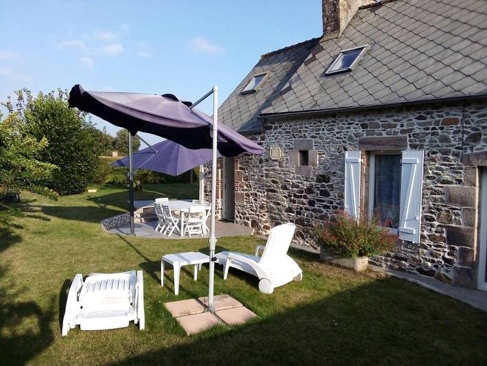 Location de vacances pour 4 personnes, avec jardin, animaux acceptés à Quemper-Guézennec