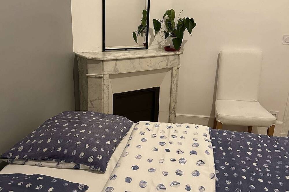 Entire apartment, Black Gold Rental in Aulnay-sous-Bois, Seine-Saint-Denis