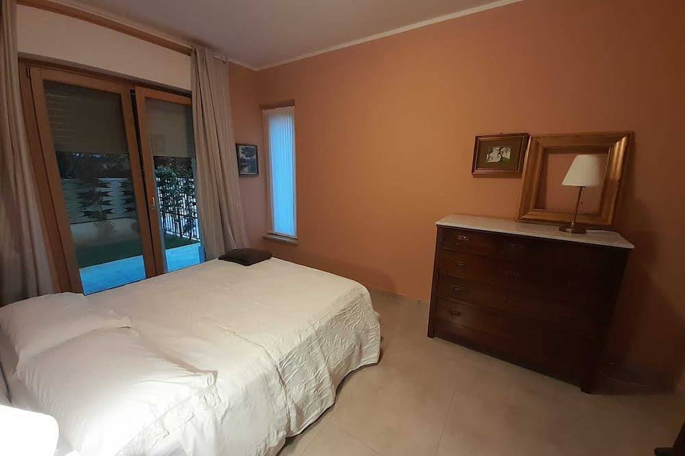 Frac Palace New Apartment 50 Meters From The Sea Ground Floor in Montesilvano Marina, Montesilvano