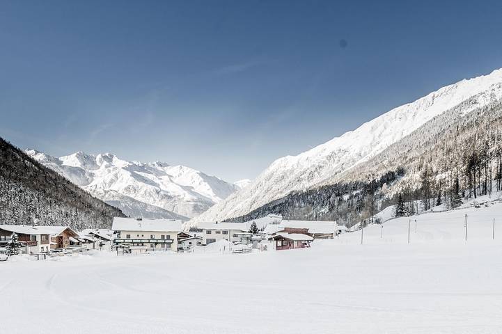 Ferienwohnung für 9 Personen, mit Balkon in Längenfeld - 3