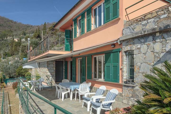 Ferienhaus für 20 Personen, mit Balkon und Whirlpool sowie Garten und Pool