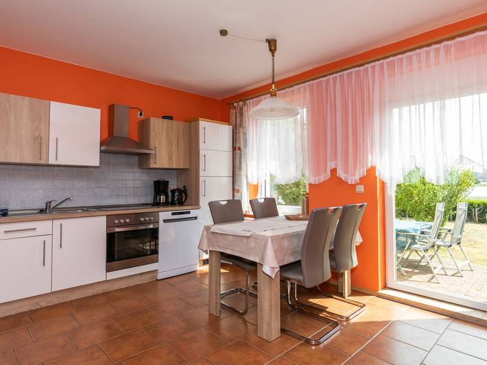Ferienwohnung für 4 Personen, mit Terrasse und Garten in West Rügen - 4