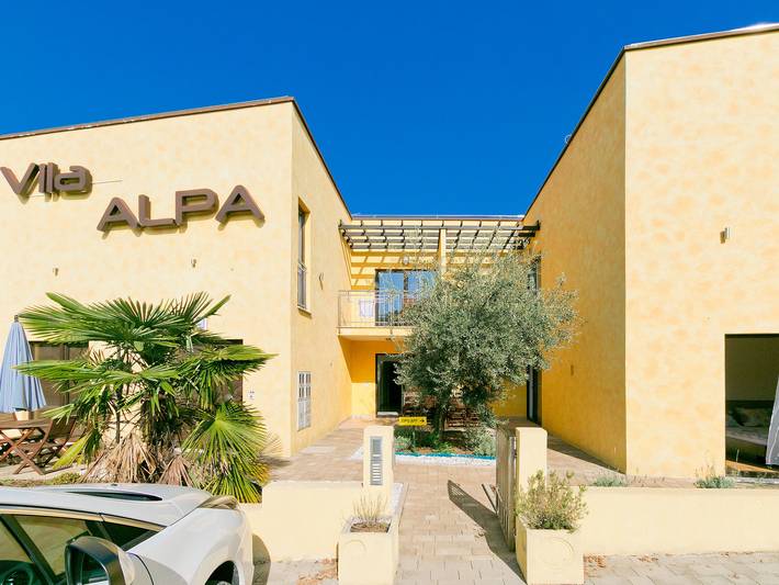 Ferienwohnung für 4 Personen, mit Terrasse und Garten in Umag
