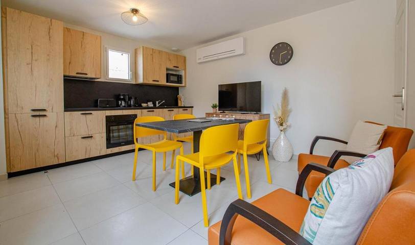 Location de vacances pour 2 personnes, avec Terrasse et Jardin dans Morvilliers - 2
