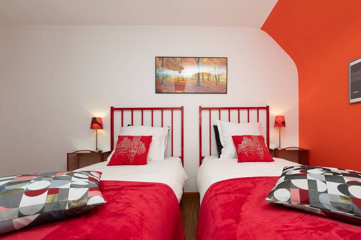 Guest Room 'A L’abri - An Tan' with Shared Terrace, Garden, and Wi-Fi in Saint-Nolff, Regionalt naturreservat i Golfe du Morbihan