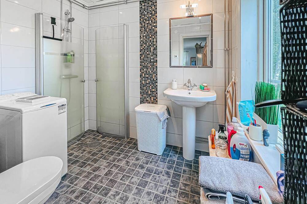 Schönes Haus in Gunnarsbytorp mit Sauna in Kil, Värmland