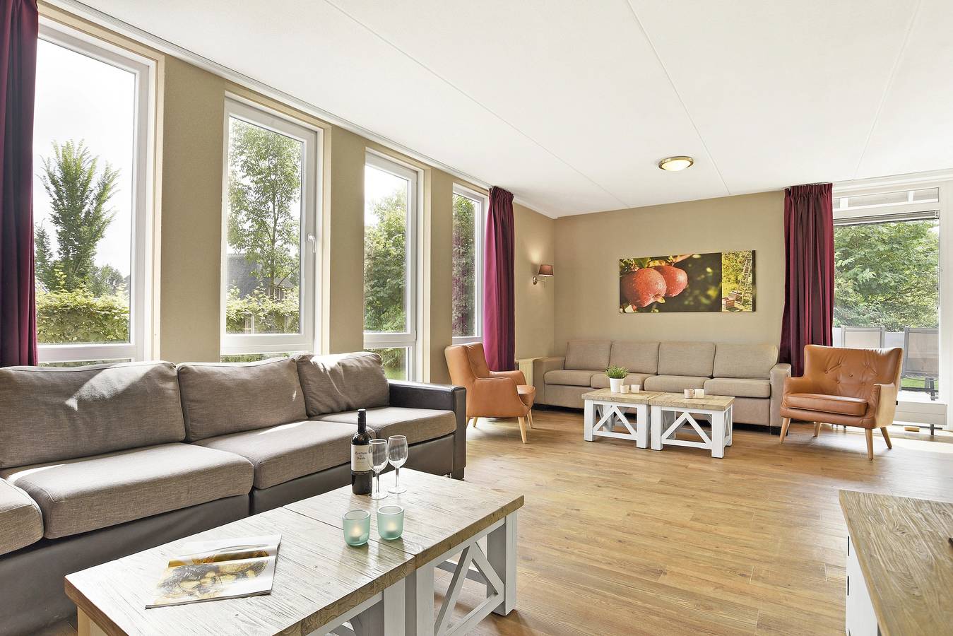Bungalow für 16 Personen mit Terrasse in Drenthe