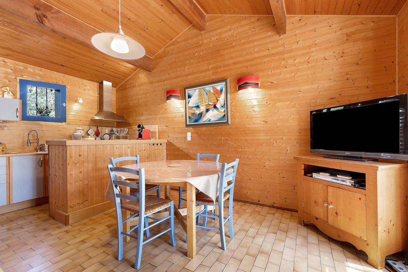 Maison de vacances « Petite Villa Mitoyenne dans la Pinède » avec Wi-Fi in Lacanau Ocean, Lacanau
