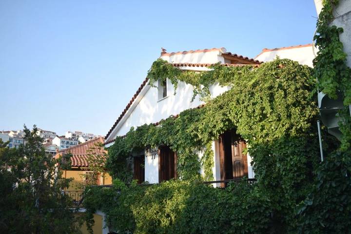 Maison d’hôte pour 2 personnes, avec vue ainsi que balcon et jardin, adapté aux familles