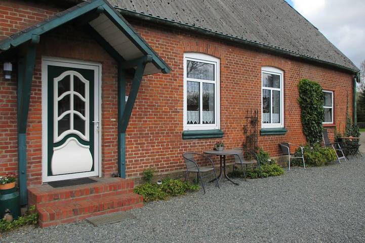 Bauernhof für 2 Personen, mit Terrasse und Garten am Nord-Ostsee-Kanal