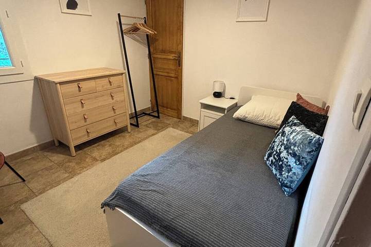 Location de vacances pour 6 personnes, avec balcon et jardin à Lamanon - 3