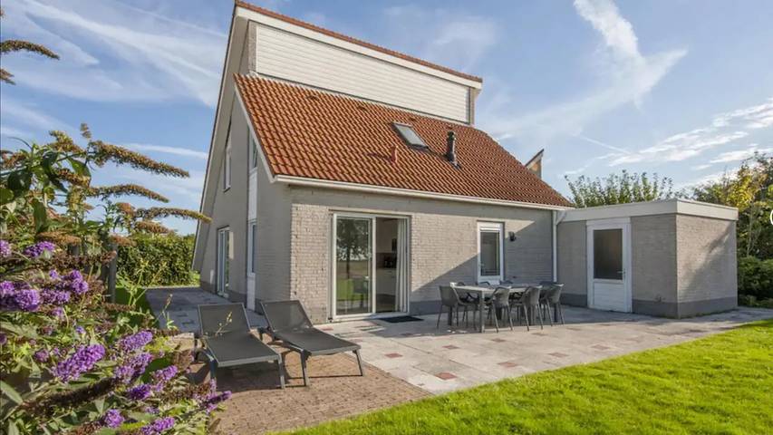 Ferienhaus für 8 Personen, mit Garten und Sauna in Scharendijke