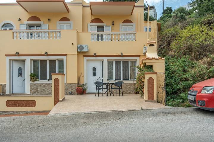 Ganze Wohnung, Apartment 'Two Bedroom' mit Bergblick, WLAN und Klimaanlage in Agia Marina (Dodekanes), Leros