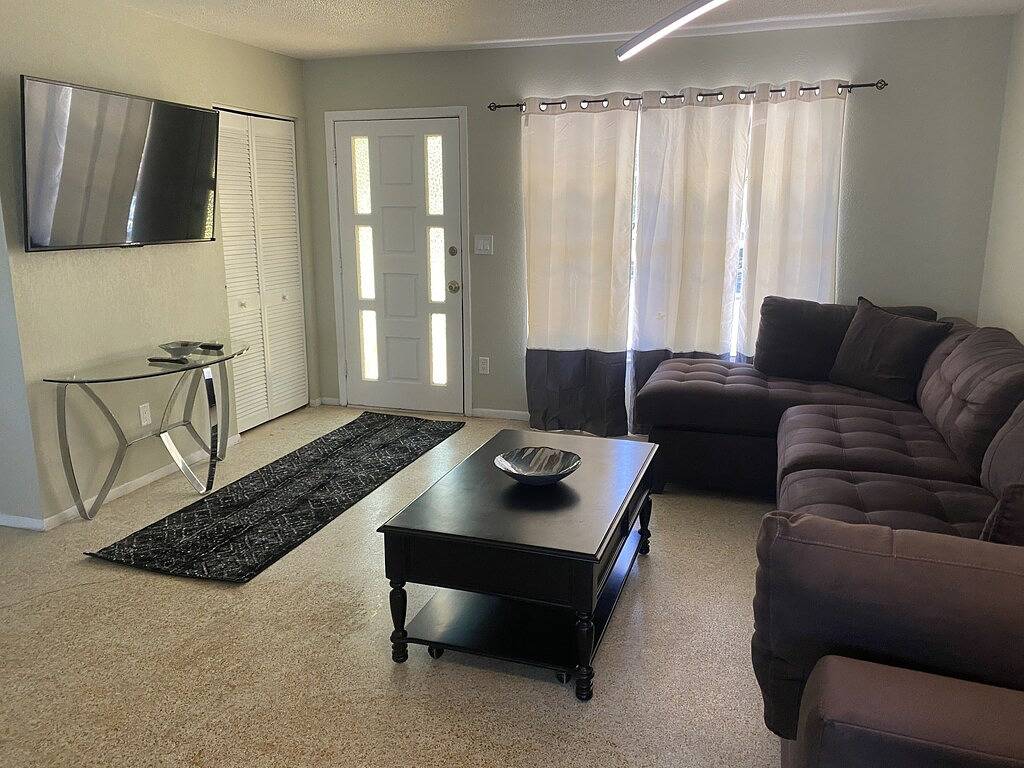 Orlando Modern Spacious Home Near Universal in Orlando, Orange County (FL)
