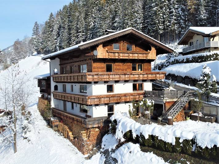 Vakantieappartement voor 8 personen, met balkon en tuin in Aschau im Zillertal