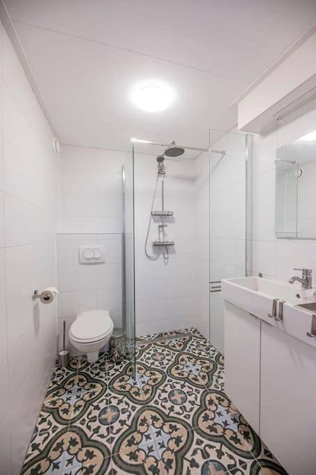 Location de vacances pour 4 personnes, avec vue ainsi que terrasse et jardin dans Hem - 2