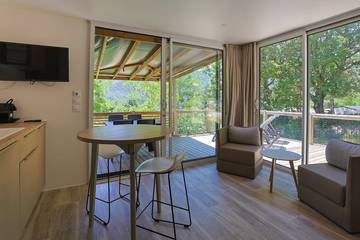 Glamping for 2 People in La Garde (Alpes-de-Haute-Provence), Provence, Photo 4