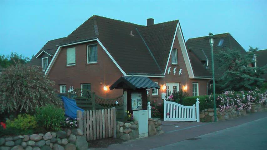 Ferienwohnung für 2 Personen, mit Garten und Balkon, kinderfreundlich in St. Peter-Ording - 2