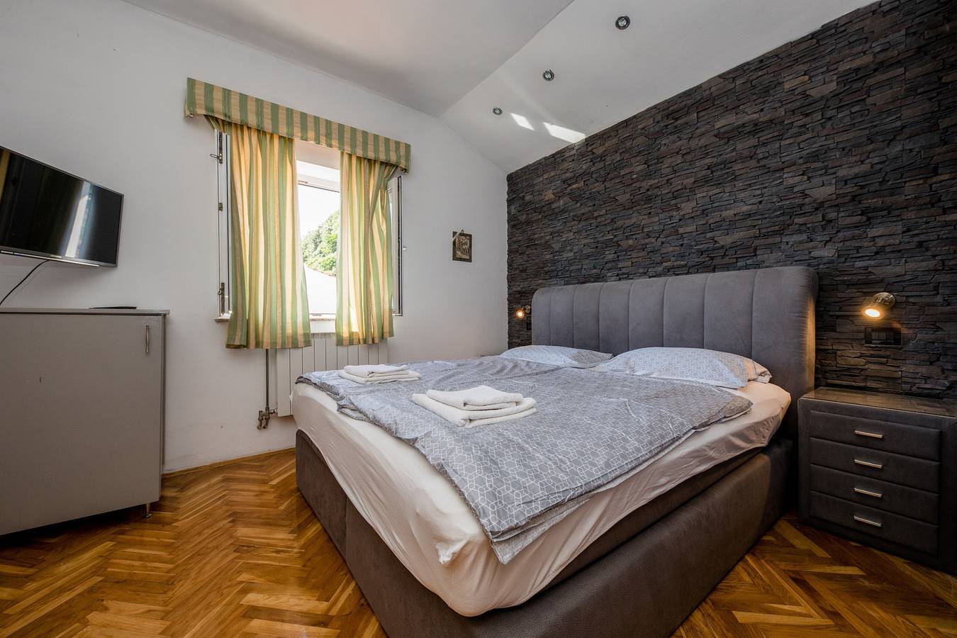 Kamer aan het strand Supetarska Draga - Gornja (Rab) S-11579-a in Lopar, Rab