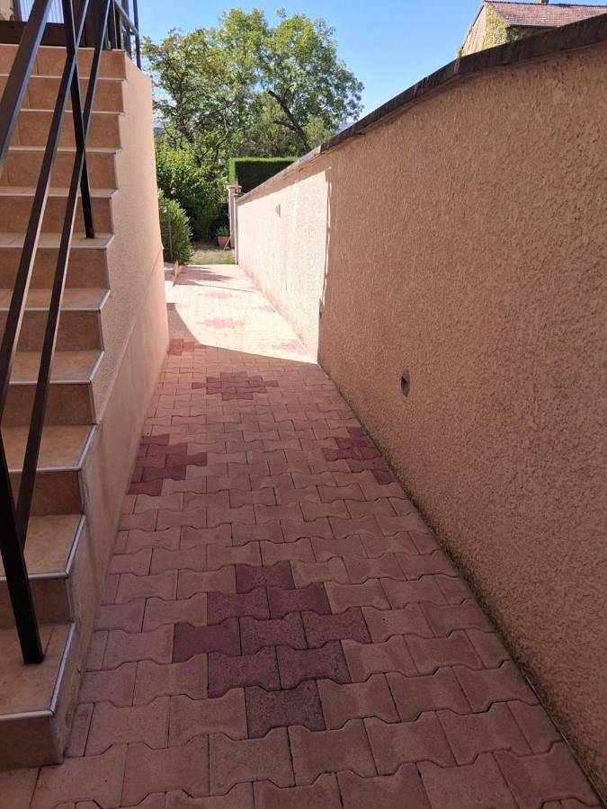 Appartement de vacances entier, Chambre d'hôtes Juline in Pouilly-les-Nonains, Région de Roanne