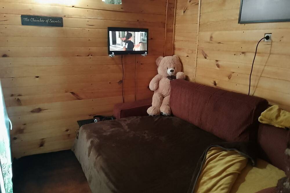 Cosy cottage with grounds, ideal for hikers, pilgrims, couples and teenagers. in Cransac, Aveyron (desambiguación)