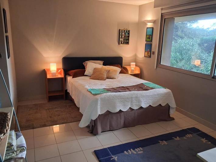 Chambre d’hôte pour 2 personnes, avec jardin ainsi que vue et piscine à Martigues - 4