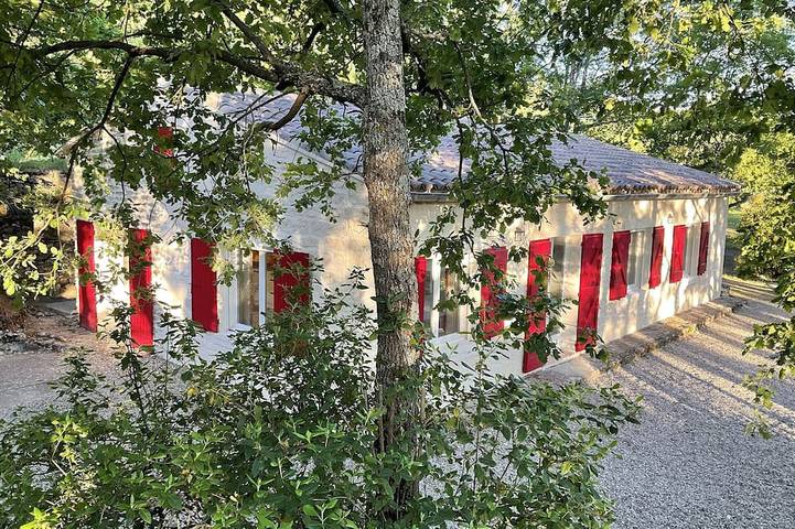 Huis onder eiken: zwembad, rust en sereniteit in Apt, Parc naturel régional du Luberon